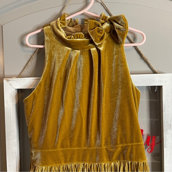 Gianni Bini GB Girls Size 8 Gold Velvet Dress High Neck Sleeveless Pleated - Picture 2 of 8